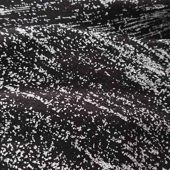 Silver Black Short Sleeve JM Collection SZ medium Rayon Spandex Runs Big - Picture 8 of 8